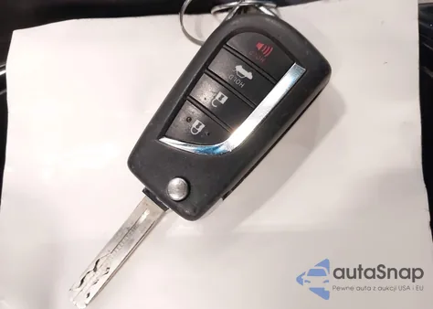 2018 Toyota Camry Le from USA, damaged, VIN 4T1B11HK8JU550666